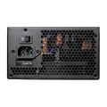 Fuente darkFlash PMT 850W 80 PLUS Gold: parte trasera con entrada de corriente y rejilla.